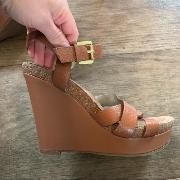 Sam Edelman leather cross top wedge sandals - Picture 12 of 12